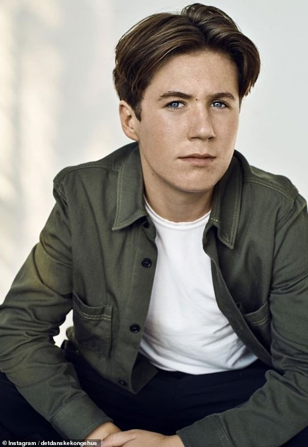 Nhân dịp sinh nhật 15 tuổi của Hoàng tử Christian hôm 15/10 vừa qua, Hoàng gia Đan Mạch công bố một số bức ảnh về vị hoàng tử điển trai này. Ảnh: Instagram.