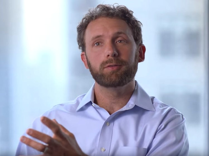 Lukas cũng có quyền bầu cử đối tác chung và các đối tác giới hạn của Walton Enterprises - công ty đầu tư tài chính sở hữu 50,2% Walmart. Không chỉ vậy, anh còn có những khoản đầu tư riêng. Ảnh: BI. 