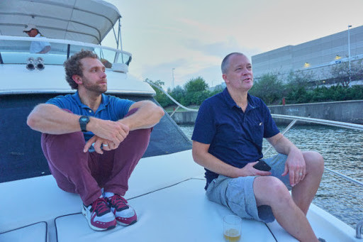 Theo Business Insider, tính đến ngày 18/2/2020, Bloomberg Billionaires Index xếp Lukas ở vị trí thứ 59 trong danh sách những người giàu nhất thế giới, với tài sản ròng là 18 tỷ USD. Tính đến tháng 9/2020, anh là người giàu nhất bang Illinois (Mỹ). Ảnh: VJ. 