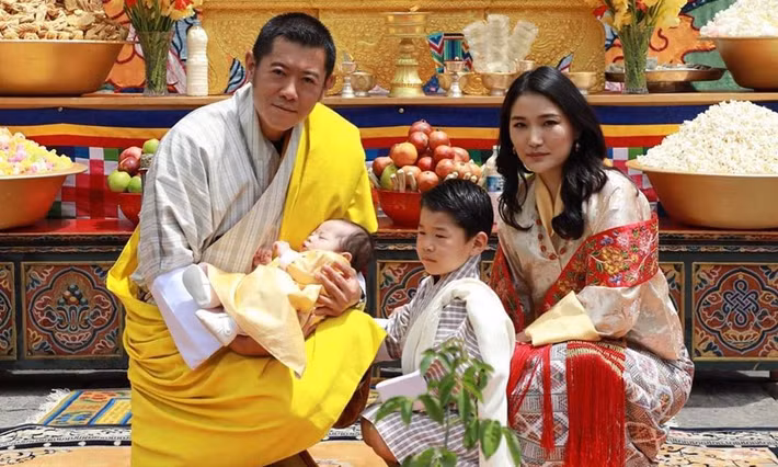 Jigme Namgyel Wangchuck hiện được 4 tuổi và là người thừa kế của Quốc vương Bhutan. Ảnh: HM.