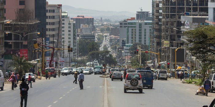 Hickel nói rằng "những khu vực trên thế giới đang chịu tác động nặng nề bởi biến đổi khí hậu lại là những khu vực ít gây ra tình trạng này nhất".