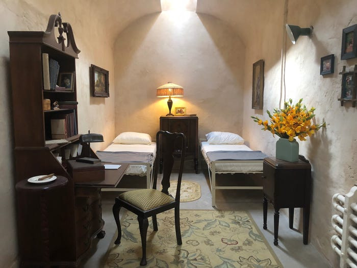 Nhà tù ESP từng giam nhiều tù nhân khét tiếng, trong đó có Al Capone. Ảnh chụp phòng giam của Al Capone.