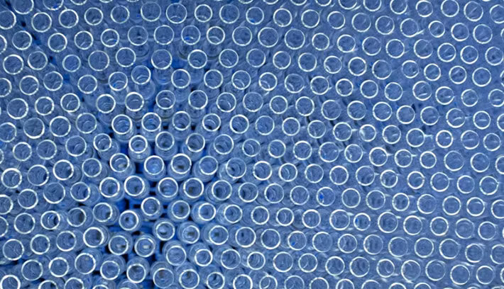 Nga dự kiến sẽ sản xuất 500 triệu liều vắc xin ngừa COVID-19 tại các nhà máy dược trong 12 tháng đầu tiên.