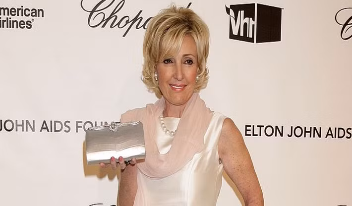 Bà Lana Marks sinh ngày 18/11/1953 tại thành phố East London, Nam Phi. Cha của bà, ông Alec Bank, là một nhà phát triển bất động sản giàu có. Nữ Đại sứ Mỹ từng theo học tại Đại học Witwatersrand ở Johannesburg, Nam Phi. Ảnh: Getty.