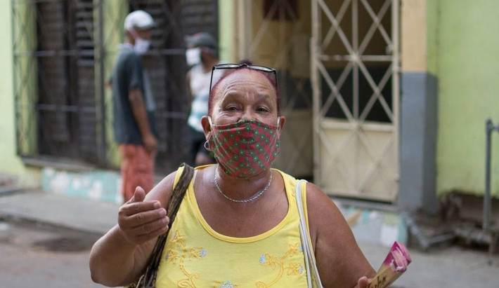 Cuộc sống của người dân Cuba dường như không bị xáo trộn nhiều. Ảnh: AP.