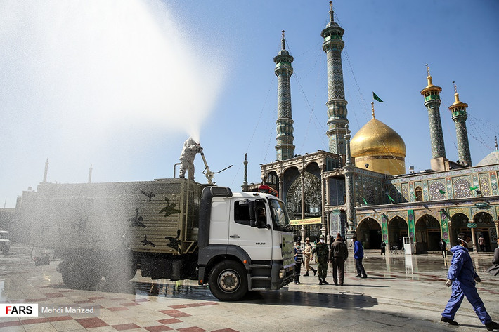 Iran đã cho phun thuốc khử trùng tại nhiều địa điểm trên khắp đất nước.