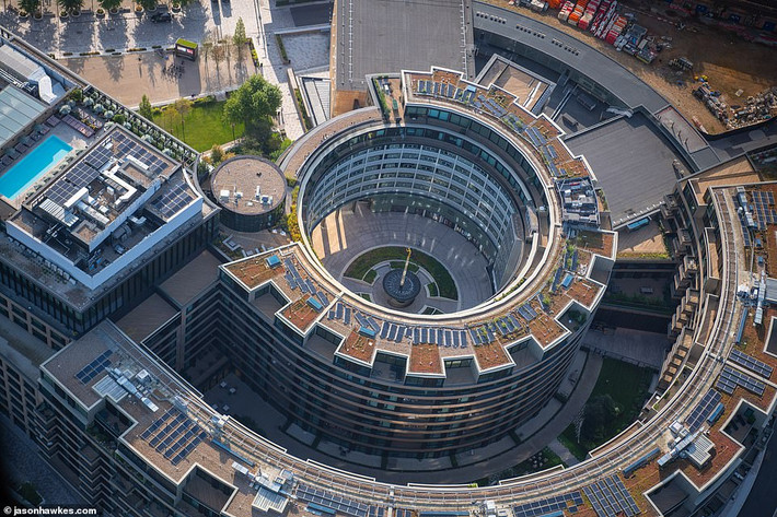 Trụ sở của BBC ở London nhìn từ trên cao.