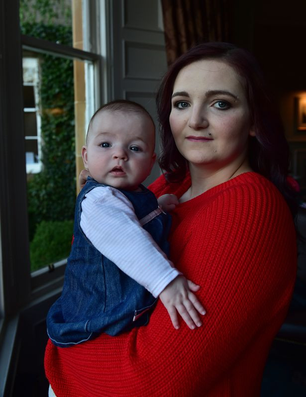 Cô chia sẻ việc trở thành mẹ một lần nữa là một trải nghiệm buồn vui lẫn lộn.