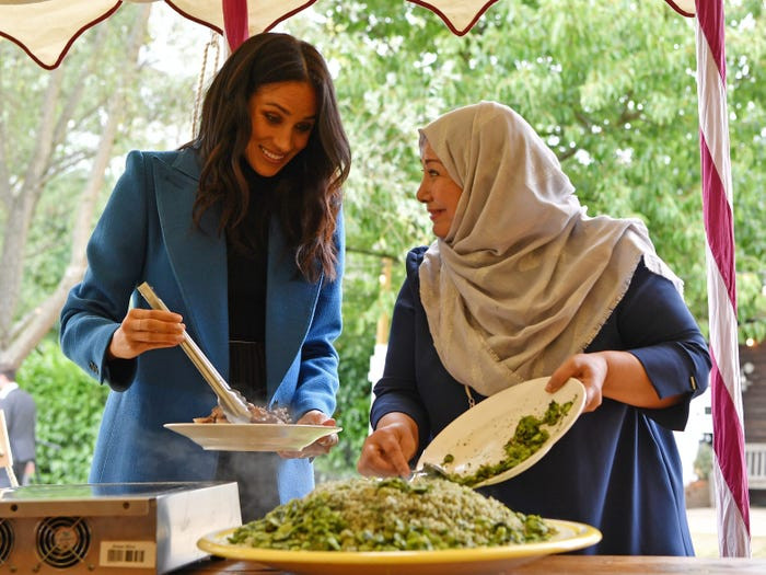 Tháng 9/2018: Serena viết trên Twitter bày tỏ sự ủng hộ dành cho cuốn sách nấu ăn "Together" của Meghan Markle.