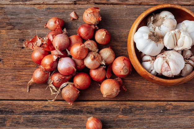 5. Ăn tỏi khi có tiền sử mắc bệnh về gan: Trong tỏi có chứa hợp chất alliin, chuyển đổi thành hoạt chất allicin rất có lợi cho gan. Tuy nhiên, với những người bị bệnh về gan thì tỏi lại đem đến nhiều tác hại hơn. Ảnh: FP.