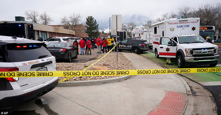 Hiện, các nhà chức trách đang mở cuộc điều tra vụ việc.