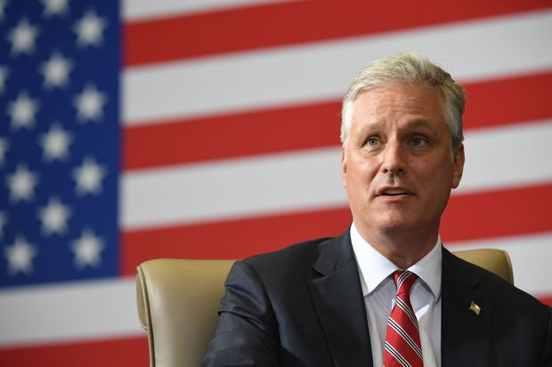 Dưới thời của Ngoại trưởng Condoleezza Rice và Hilary Clinton, ông O'Brien đảm nhiệm vị trí đồng chủ tịch Hiệp hội Đối tác Công - Tư của Bộ Ngoại giao Mỹ về Cải cách Tư pháp ở Afghanistan. Ảnh: WSJ.