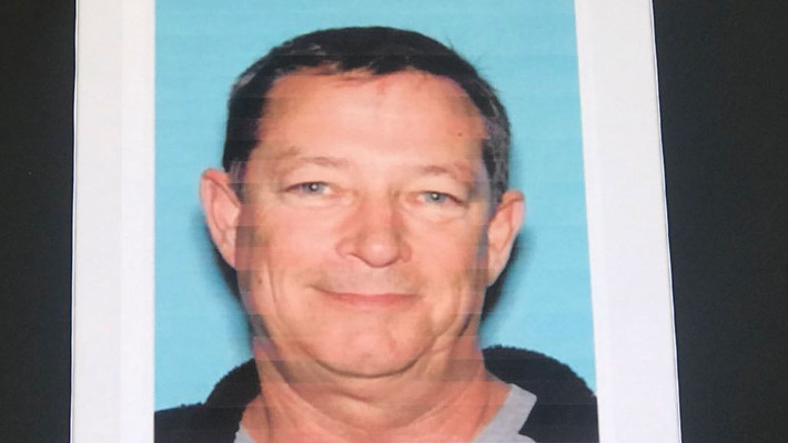 Hồi tháng trước, một bồi thẩm đoàn ở Sacramento kết án Waller 46 tội danh do liên quan đến một loạt vụ tấn công từ năm 1991 đến 2006. Các nạn nhân bao gồm 9 phụ nữ ở 6 hạt thuộc bang California và tất cả họ đều ra làm chứng trong hành trình tìm kiếm công lý kéo dài hàng thập kỷ.