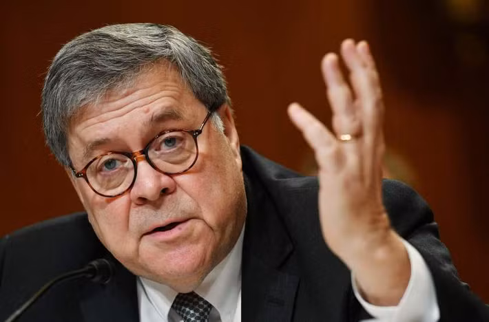 Năm 1991, ông được bổ nhiệm làm Bộ trưởng Tư pháp và giữ chức vụ này cho đến tháng 1/1993. Ảnh: LAT.