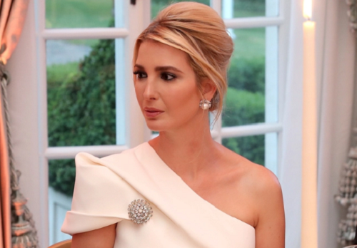 "Tôi cho rằng cô ấy (Ivanka) có thể trở thành ứng viên tiềm năng hàng đầu nếu chạy đua vào Thượng viện cạnh tranh với ông Rubio, bởi cha cô ấy được tín nhiệm tại bang này", Adam Smith, một cựu biên tập viên chính trị của báo Tampa Bay Times, nói với CNN. Ảnh: ET.