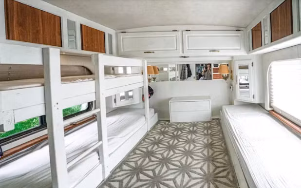 Phòng ngủ cho các con của vợ chồng Trent và Siobhán.