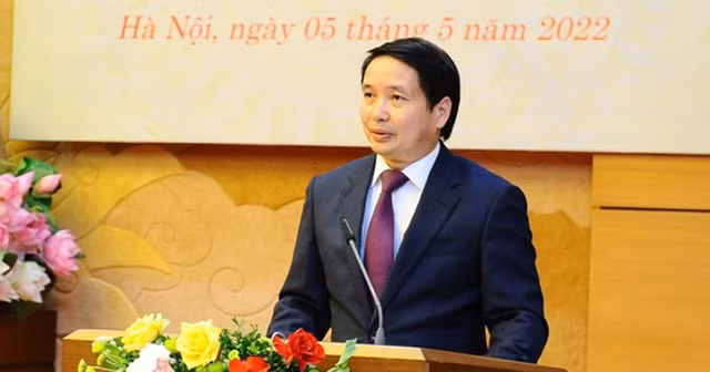pham-thai-ha-thu-ky-chu-tich-quoc-hoi-1752.png
