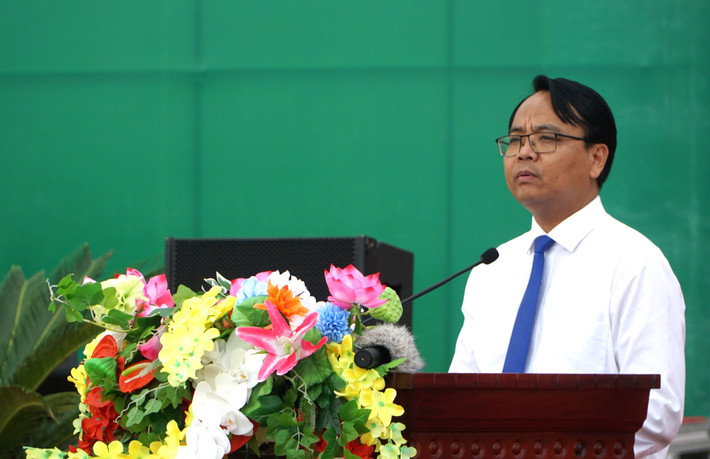 Đồng chí Đặng Hồng Sỹ, Phó Bí thư Thường trực Tỉnh ủy Lâm Đồng phát biểu tại buổi Lễ