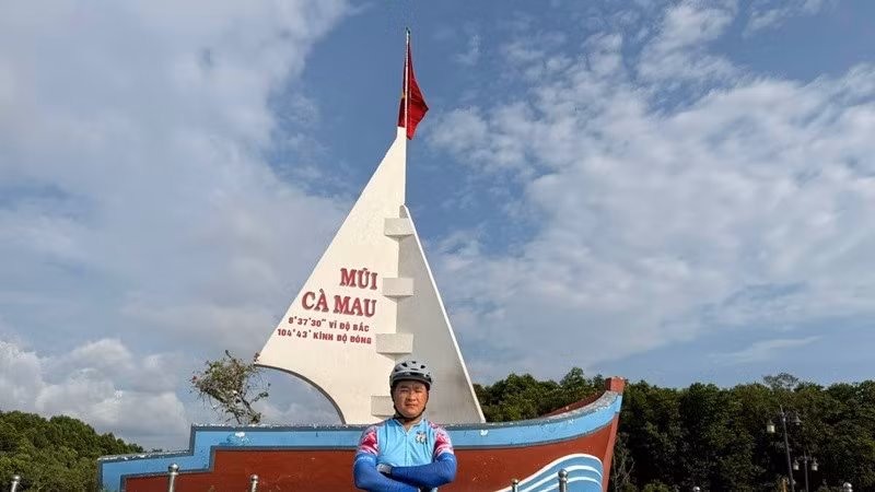 16 ngày đạp xe gần 1.300 km xuyên miền Tây của nam phượt thủ Hà Nội