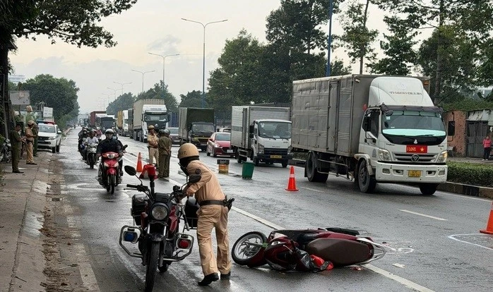 Người phụ nữ gặp nạn trên tuyến Mỹ Phước – Tân Vạn khi đang đi thăm con