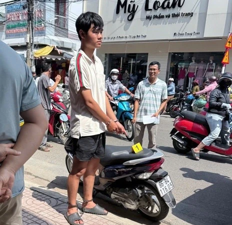 Nghi phạm cướp xe máy, đâm người trọng thương bị bắt tại Đà Lạt