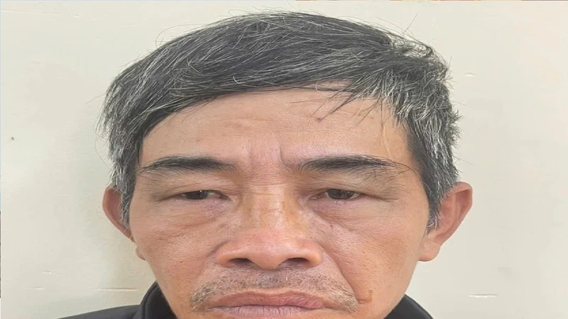 Bắt tạm giam người đàn ông 51 tuổi xâm hại bé gái hàng xóm