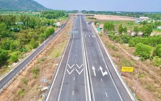 Đảm bảo an toàn tuyệt đối khi thông xe tạm cao tốc Biên Hòa - Vũng Tàu