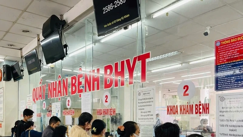 TP HCM: Giải thể 25 trung tâm y tế, người dân được chọn nơi khám mới