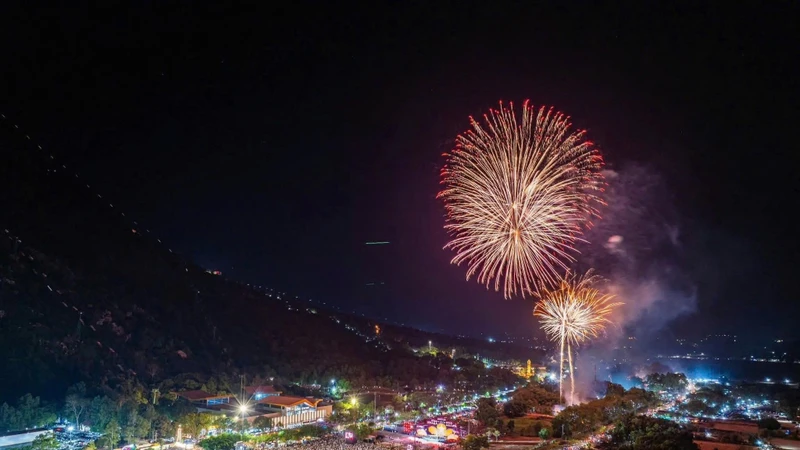 Tây Ninh: Hàng trăm ngàn người dự Khai Hội Xuân núi Bà Đen năm 2026