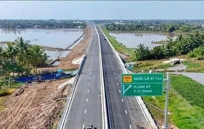 Lùi thời gian khai thác cao tốc Hậu Giang - Cà Mau sang tháng 1/2026