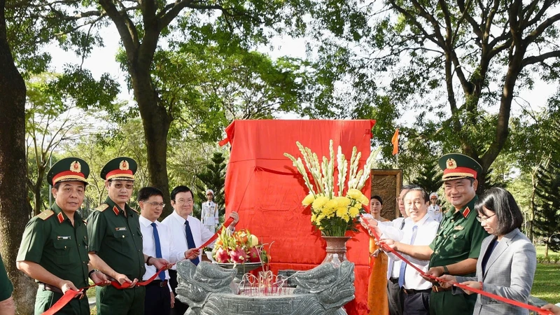 Khánh thành Bia tưởng niệm cán bộ, chiến sĩ Biệt động Sài Gòn-Gia Định