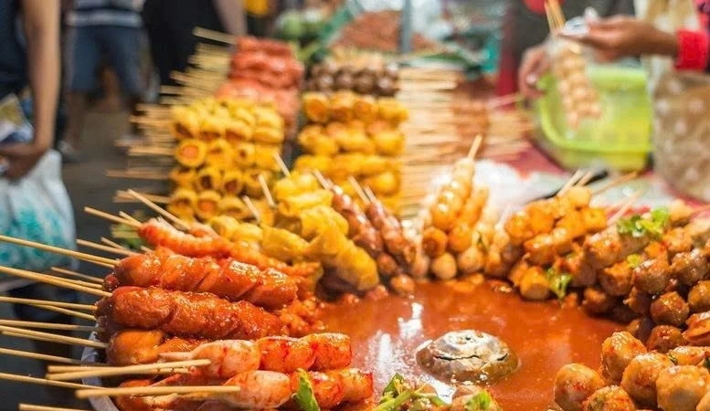 Bộ Y tế siết quản lý thức ăn đường phố, xử phạt vi phạm đến 3 triệu đồng