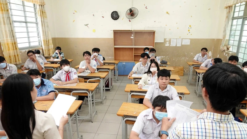 Cần Thơ: Học sinh được chọn tiếng Anh hoặc tiếng Pháp thi vào lớp 10 năm 2026