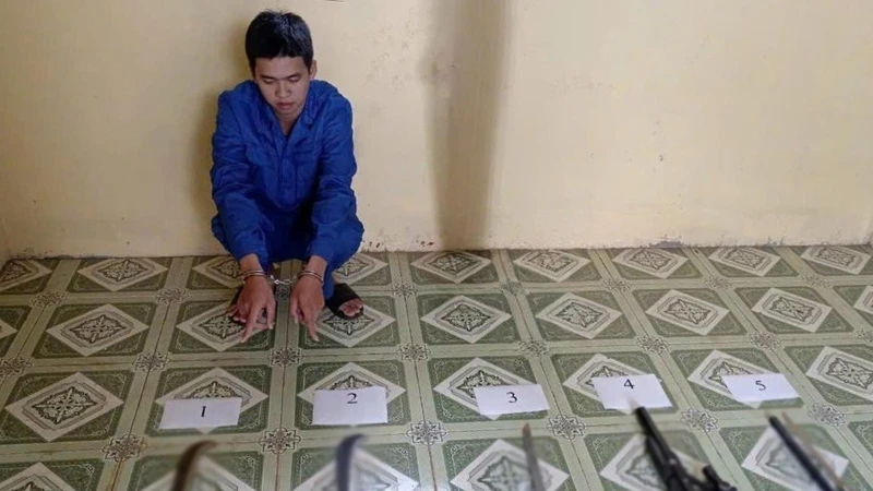 Bắt tạm giam 11 đối tượng mang hung khí gây náo loạn Gia Nghĩa