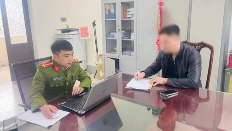  Thông tin mới vụ dùng ô tô chắn ngõ, thách thức 'phạt 100 triệu' ở Hà Tĩnh