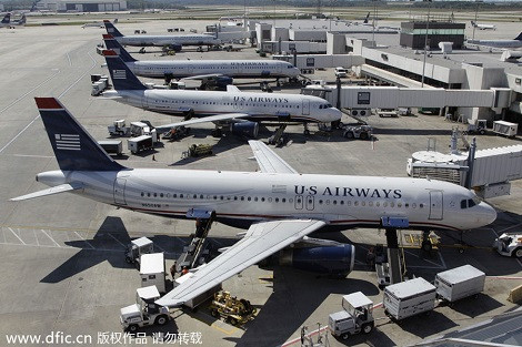 US Airways: Hãng máy bay của Mỹ này gồm 347 máy bay chuyên chở và 319 máy bay phản lực khu vực kết nối 200 điểm đến tại Bắc Mỹ, Nam Mỹ, Châu Âu và Trung Đông. US Airways đã được công nhận là thương hiệu máy bay tốt nhất thế giới.