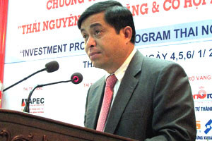 Có thể điểm qua một số chức vụ từng được ông phụ trách như Phó Vụ trưởng Vụ Quản lý Dự án đầu tư nước ngoài, Bộ Kế hoạch và Đầu tư; Cục Phó Cục phát triển doanh nghiệp nhỏ và vừa, Bộ Kế hoạch và Đầu tư; Vụ trưởng Vụ Thương mại và Dịch vụ, Bộ Kế hoạch và Đầu tư.