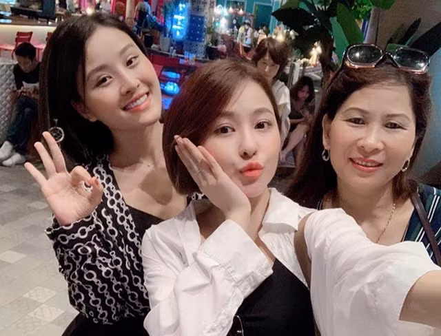 5 thang sau clip nong bi phat tan, hien gio ngoai hinh hotgirl Tram Anh the nao?-Hinh-4