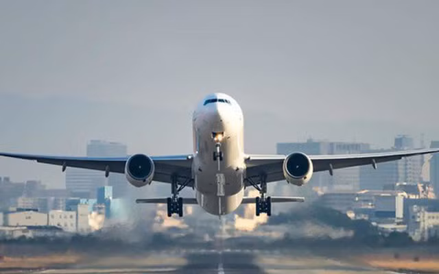 Tỷ phú Phạm Nhật Vượng thành lập Trung tâm huấn luyện bay Vinpearl Air Ty phu Pham Nhat Vuong thanh lap Trung tam huan luyen bay Vinpearl Air