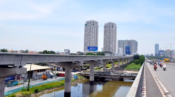 Tháo nút thắt đầu tiên cho metro Bến Thành - Suối Tiên Thao nut that dau tien cho metro Ben Thanh - Suoi Tien