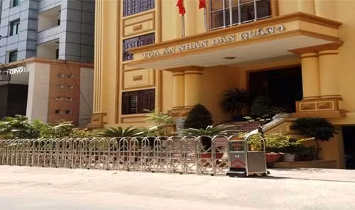 Nguyễn Hữu Linh phản ứng như thế nào khi bị truy tố tội dâm ô người dưới 16 tuổi? - Hình 2 Nguyen Huu Linh phan ung nhu the nao khi bi truy to toi dam o nguoi duoi 16 tuoi?-Hinh-2