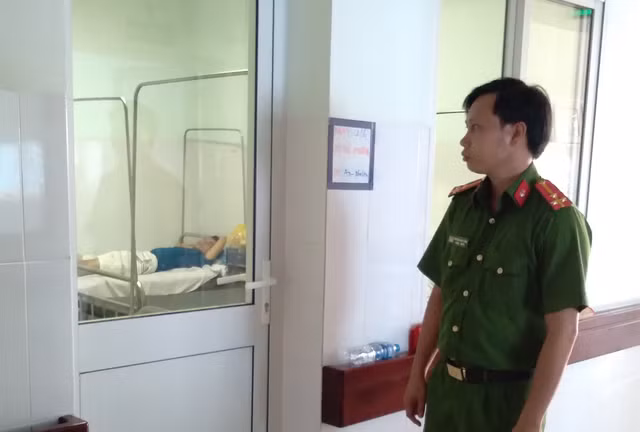 Tự tử nhiều lần nhưng không chết nên gọi điện đến công an tự thú giết người Tu tu nhieu lan nhung khong chet nen goi dien den cong an tu thu giet nguoi