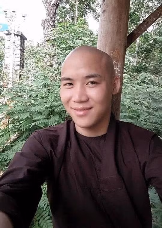 Thầy chùa hành hạ dã man trẻ tu tập ở Bình Thuận bị xử lý thế nào? Thay chua hanh ha da man tre tu tap o Binh Thuan bi xu ly the nao?