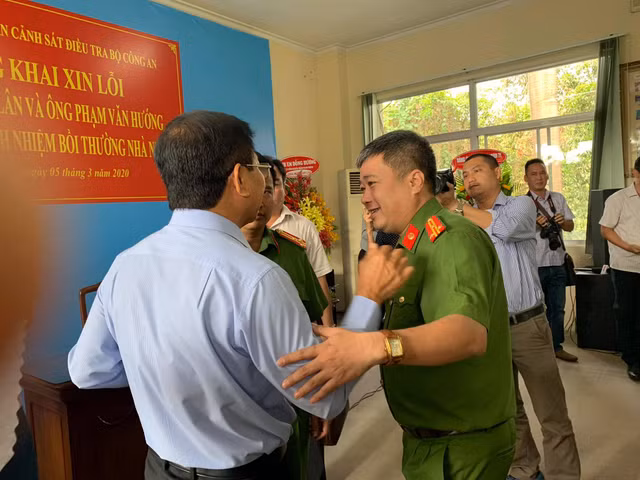 Doanh nhân bị bắt oan trong chuyên án Năm Cam từ chối nhận bồi thường Doanh nhan bi bat oan trong chuyen an Nam Cam tu choi nhan boi thuong