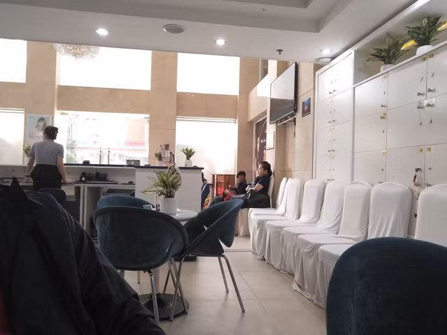 Chuyện gì xảy ra lúc nữ Việt kiều căng da mặt ở bệnh viện Thẩm mỹ Kangnam? - Hình 2 Chuyen gi xay ra luc nu Viet kieu cang da mat o benh vien Tham my Kangnam?-Hinh-2