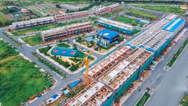 TS Vũ Đình Ánh: Thị trường bất động sản không giống như lò xo bị nén TS Vu Dinh Anh: Thi truong bat dong san khong giong nhu lo xo bi nen