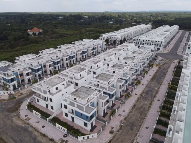 Vụ Khu dân cư Tân Thịnh của LDG: Công an tìm người mua nhà - Hình 2 Vu Khu dan cu Tan Thinh cua LDG: Cong an tim nguoi mua nha-Hinh-2