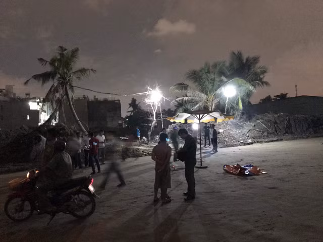 Vụ 2 bé trai tử vong vì điện giật ở Sài Gòn: 'Mẹ chỉ cần con, không cần tiền' - Hình 2 Vu 2 be trai tu vong vi dien giat o Sai Gon: 'Me chi can con, khong can tien'-Hinh-2