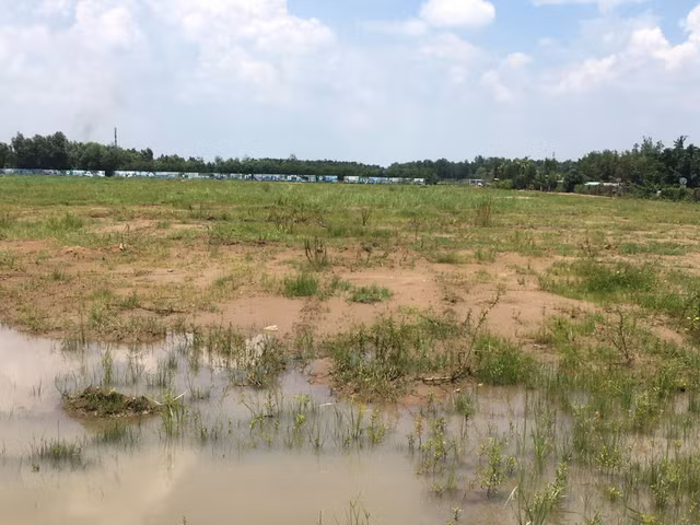 Phu Nhuan Land co lach luat huy dong von tai du an Binh Loi Center?