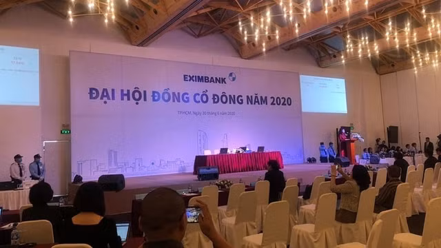 Vì sao Chủ tịch cùng 5 thành viên HĐQT Eximbank bị NHNN xử phạt? Vi sao Chu tich cung 5 thanh vien HDQT Eximbank bi NHNN xu phat?